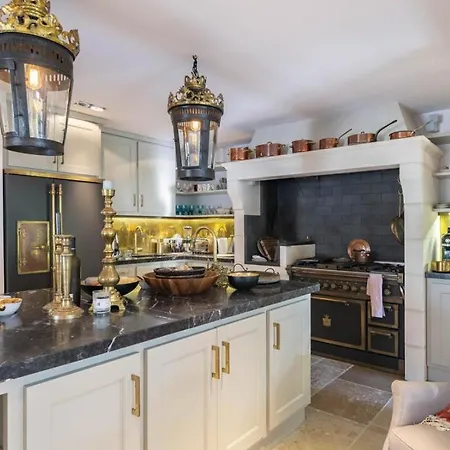 Mediterranean 5br In Cap D'antibes - What'app - 0034-602-661-430 - For Reservations! Antibes